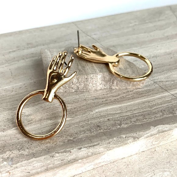 NEW~ Anthropologie Hand & Hoop Gold Earrings - Picture 5 of 6